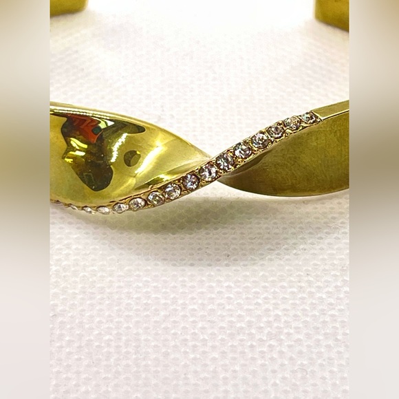 Anne Taylor gold tone bangle with rhinestone accents and “twist” detail! - Picture 5 of 14